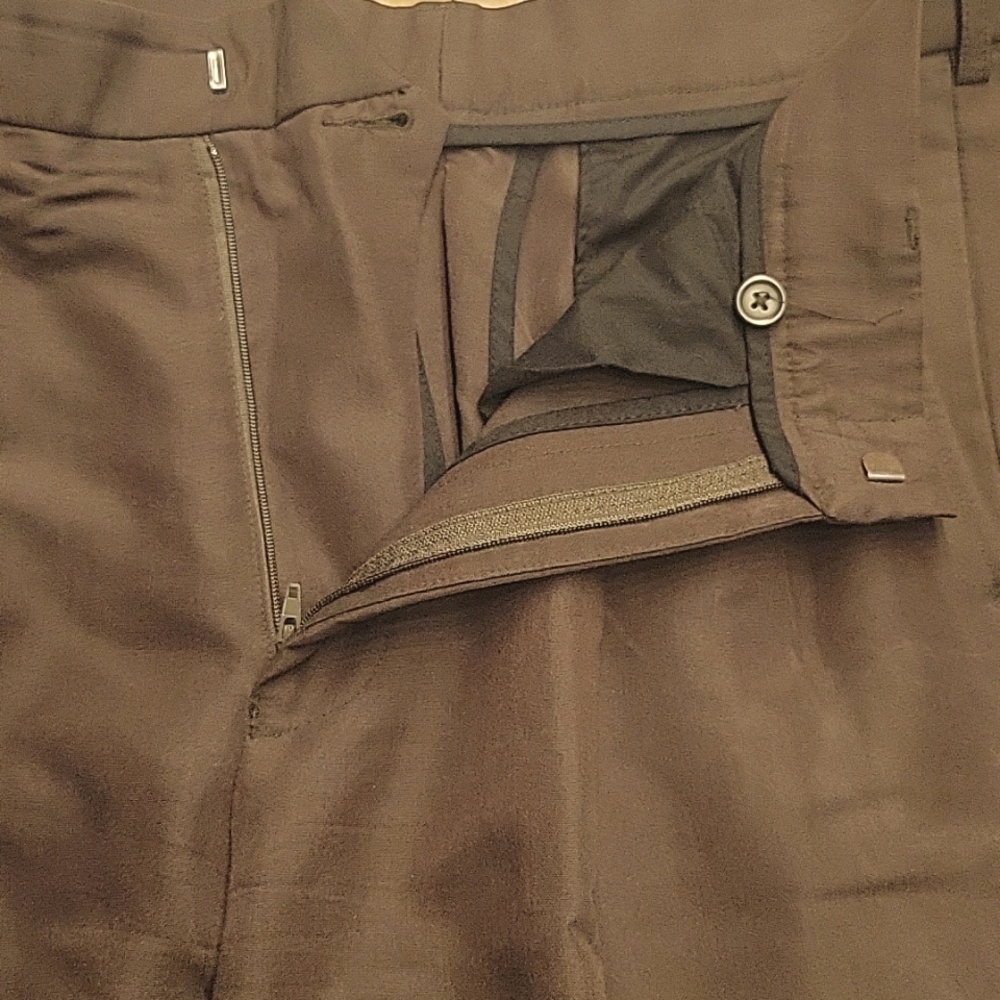 Beautiful & Soft Perry Ellis Dark Olive Front Pleated Men's Slacks, 32/31 - Picture 5 of 12